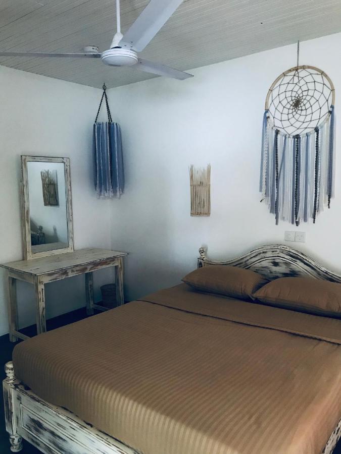 Steffi'S Mandala Hotel ฮิกคาดูวา ภายนอก รูปภาพ